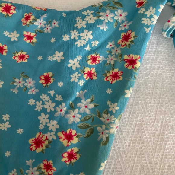 Frankie’s bikini set - Picture 7 of 8